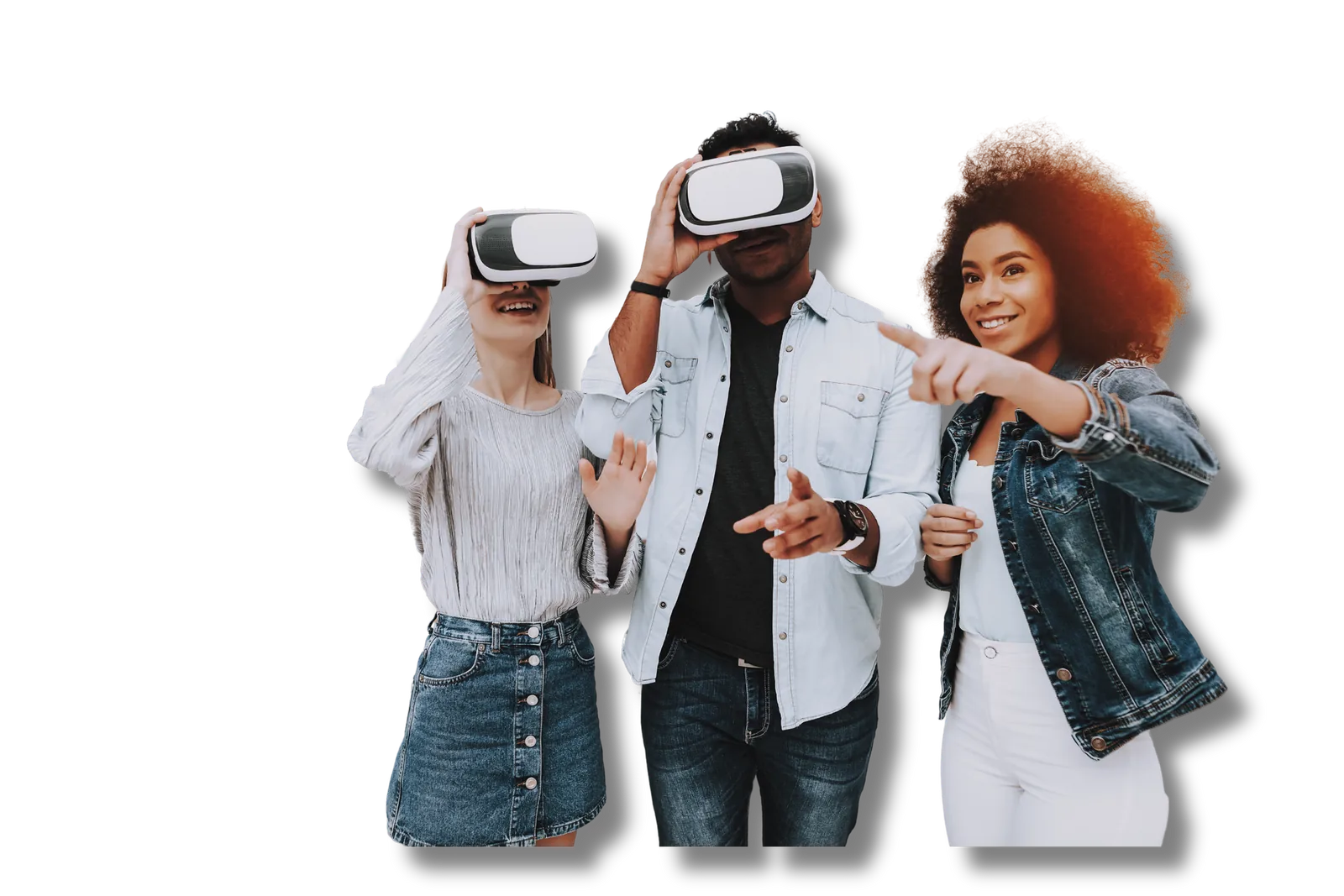 Equipe testando soluções de realidade digital em conjunto